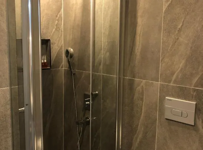 Cleopatra Sultan Lejlighed