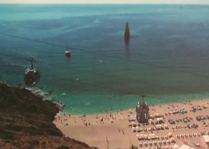 Cleopatra Sultan Lejlighed